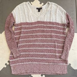 A Pea in the Pod Maternity lightweight sweater (size S)
